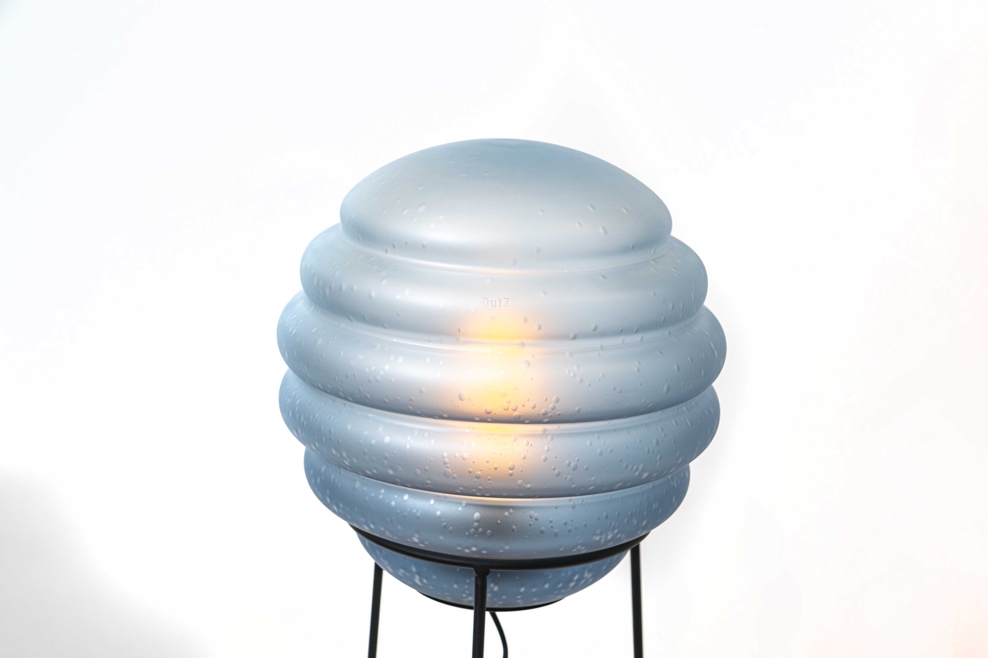 Lamp Beehive with frame blue mat